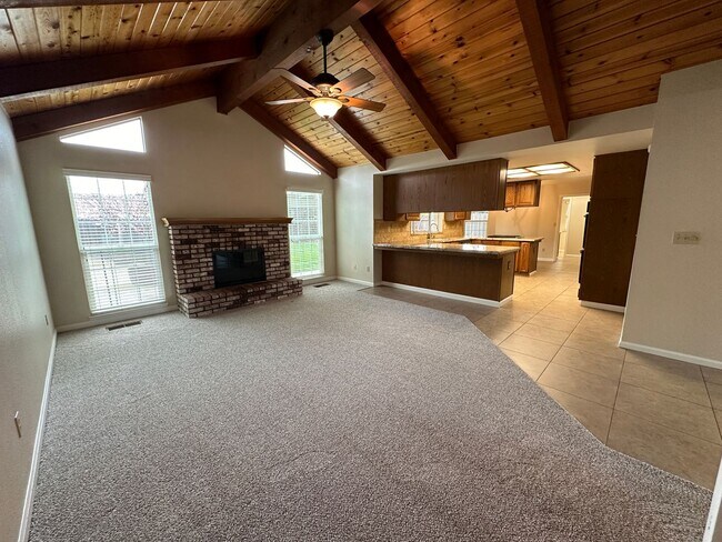 Building Photo - 1780 Paddock Ln