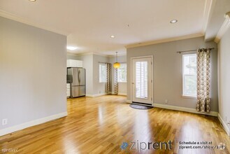 Building Photo - 3 br, 2.5 bath Condo - 2247 Turk Boulevard...