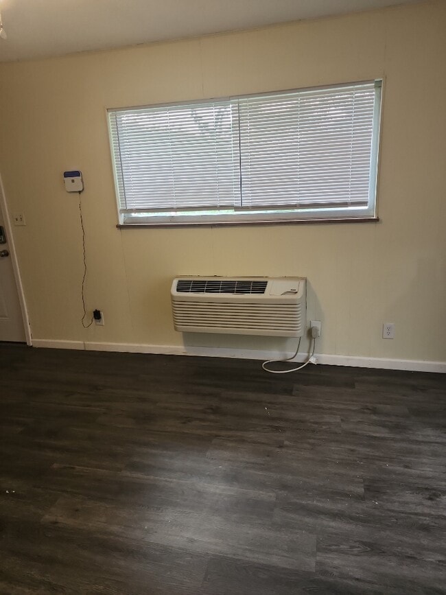 Building Photo - 1617 Jefferson St