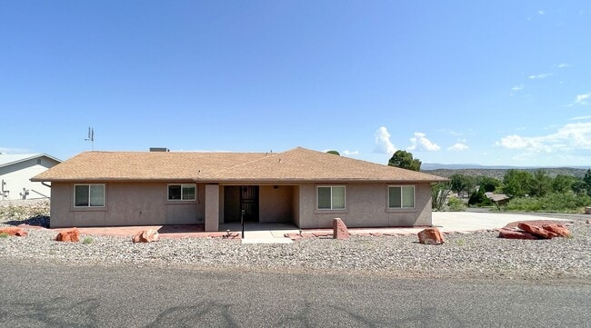 Building Photo - JUST REDUCED!! HOUSE -  COTTONWOOD - VERDE VILLAGE