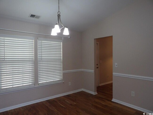 Building Photo - 188 Devonbrook Pl