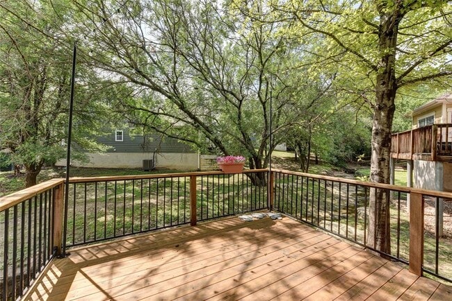 Building Photo - 411 W St Elmo Rd