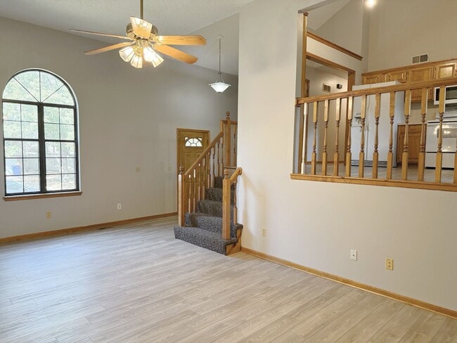 Building Photo - SEE IT NOW: Charming 4-Bedroom Home with F...