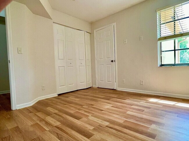 Building Photo - 3959 Orange Tree Ln