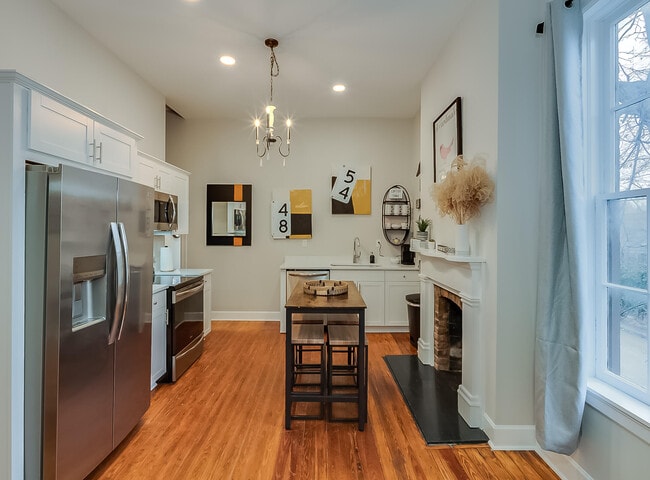 Building Photo - 612 Shelby St