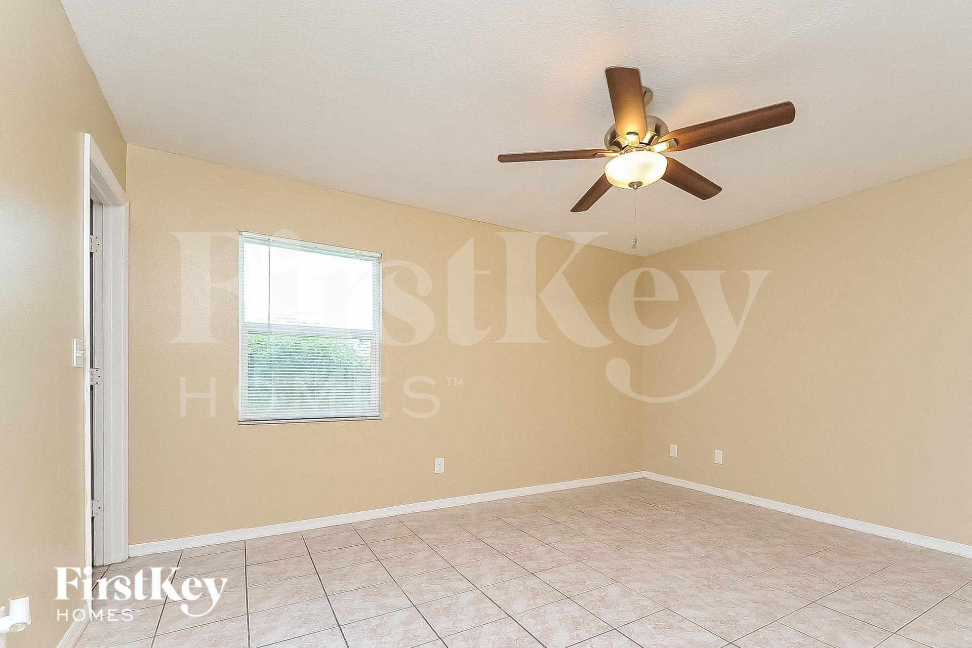 Building Photo - 449 Red Hawk Loop