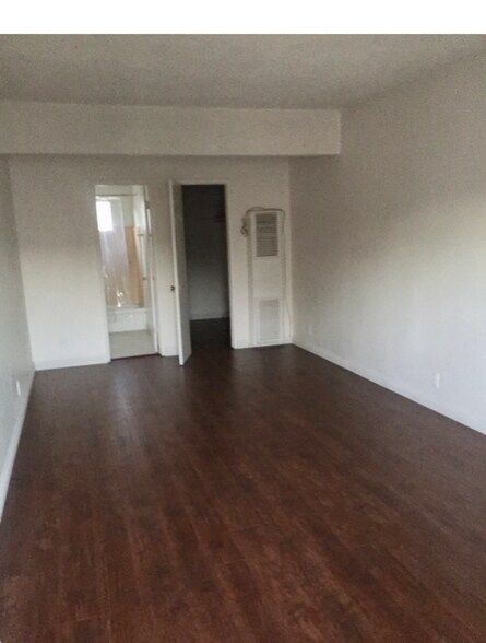 Building Photo - 4166 Inglewood Blvd