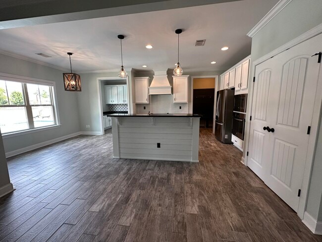 Building Photo - 1731 Edenburg Way
