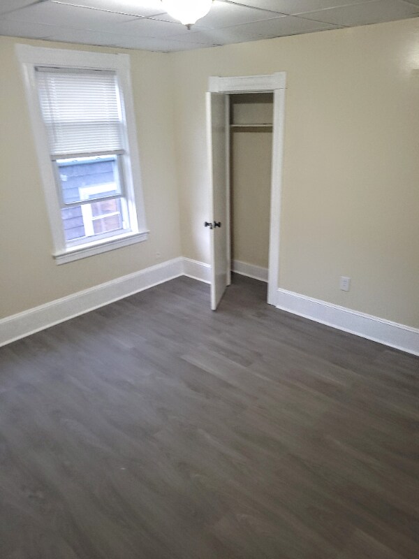 Building Photo - 509 Elm St