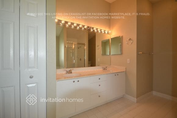 Building Photo - 3935 Majestic Palm Way