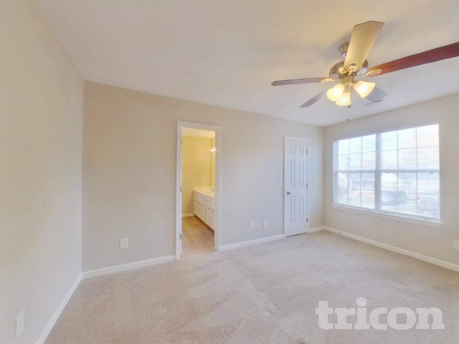 Building Photo - 13 Walnut Grove Way