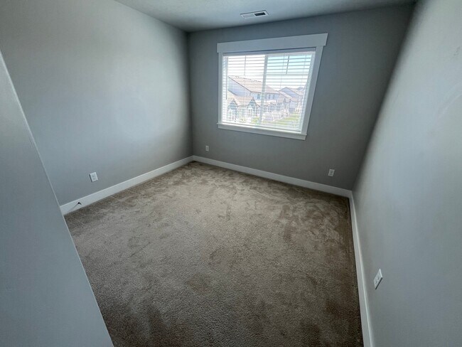 Building Photo - 3734 W 1650 N