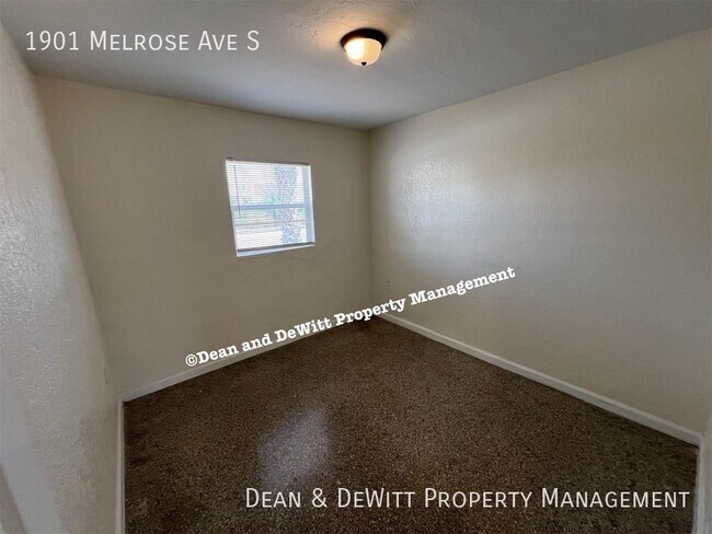 Building Photo - 1901 Melrose Ave S