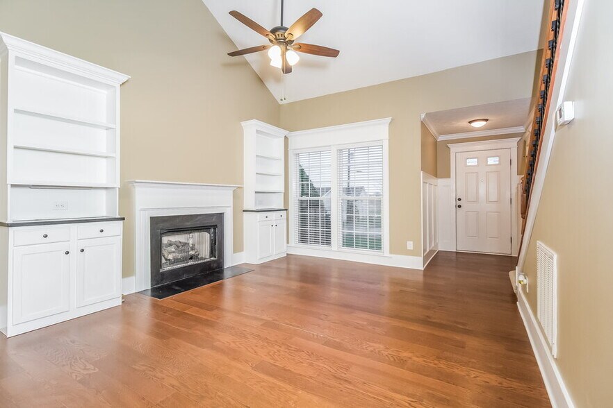 Building Photo - 2961 Buckner Ln