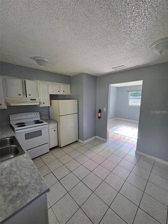 Building Photo - 401 Hibiscus Ave