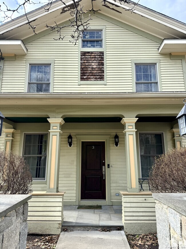 Building Photo - 776 Quinnipiac Ave