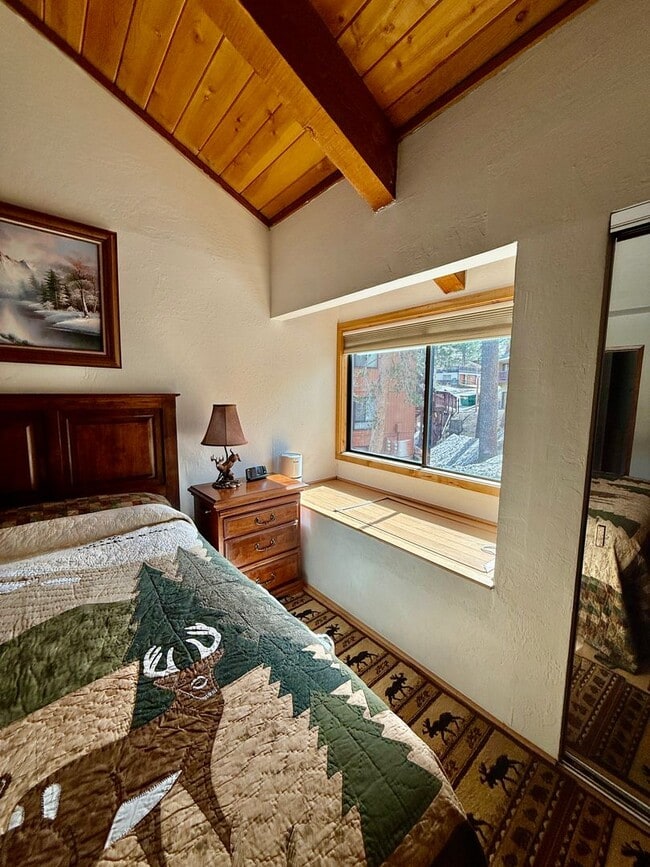 Building Photo - Fully Furnished 2BD/2BA Mountain Townhome | Cozy Pellet Stove | Parking Included