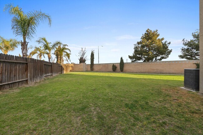 Building Photo - 9612 Pony Mountain Rd