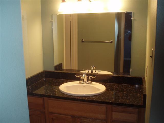 Building Photo - 500 Lake Marina Ave