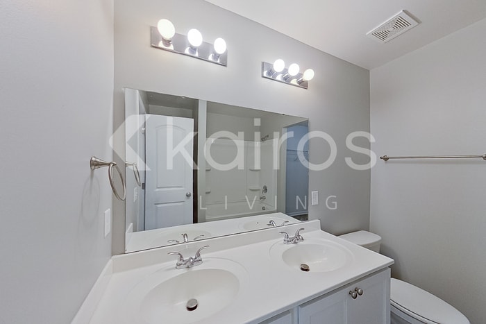 Building Photo - 138 Amber Mill Cir