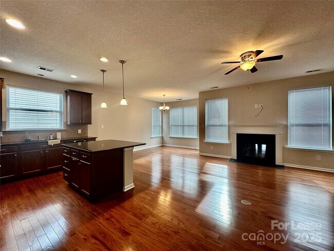 Building Photo - 4531 Hubbard Falls Dr