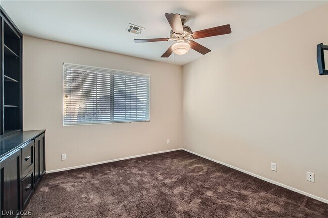 Building Photo - 7624 Desert Largo Ave