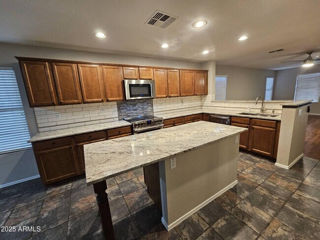 Building Photo - 1314 S Bridgegate Dr