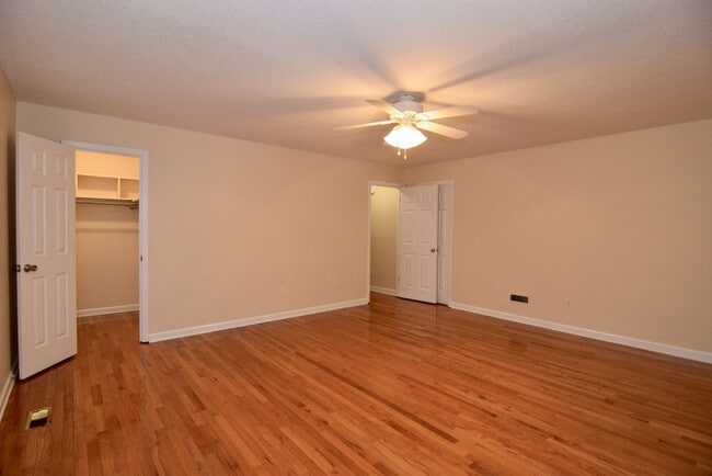 Building Photo - Evans 3 Bed/2 Bath w/ Garage & Huge Fenced Yard