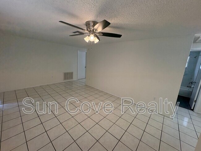 Building Photo - 4616 Ackerman St