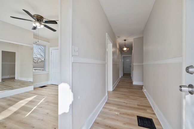 Building Photo - 113 Johnston Ave