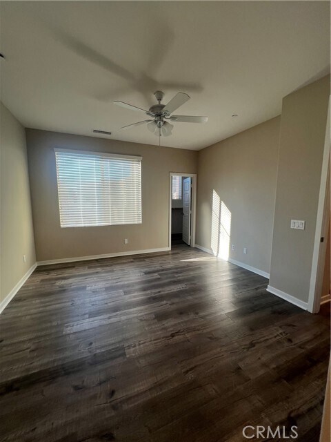 Building Photo - 177 Magnet