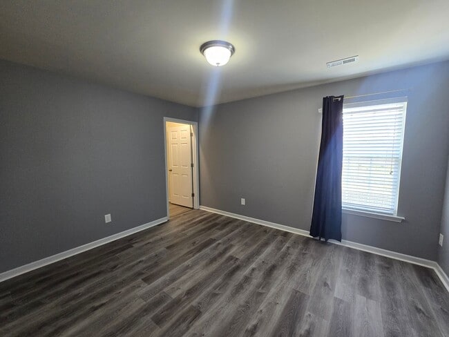 Building Photo - Charming 3BR + Bonus, 3BA Single-Family Ho...