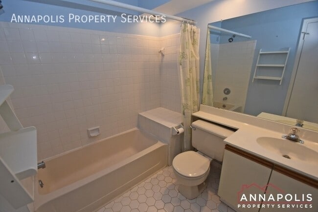 Building Photo - 962 Yachtsman Way