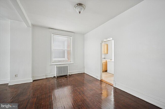 Building Photo - 5753 Hunter St