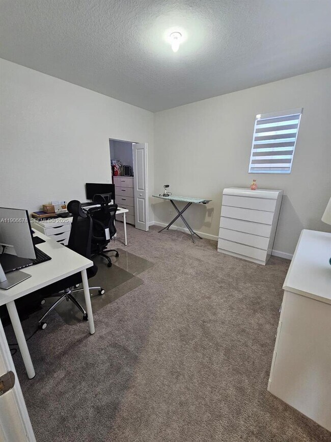 Building Photo - 12736 SW 215th Terrace