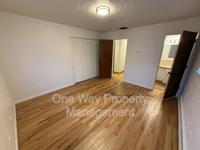 Building Photo - 2156 19th Ave