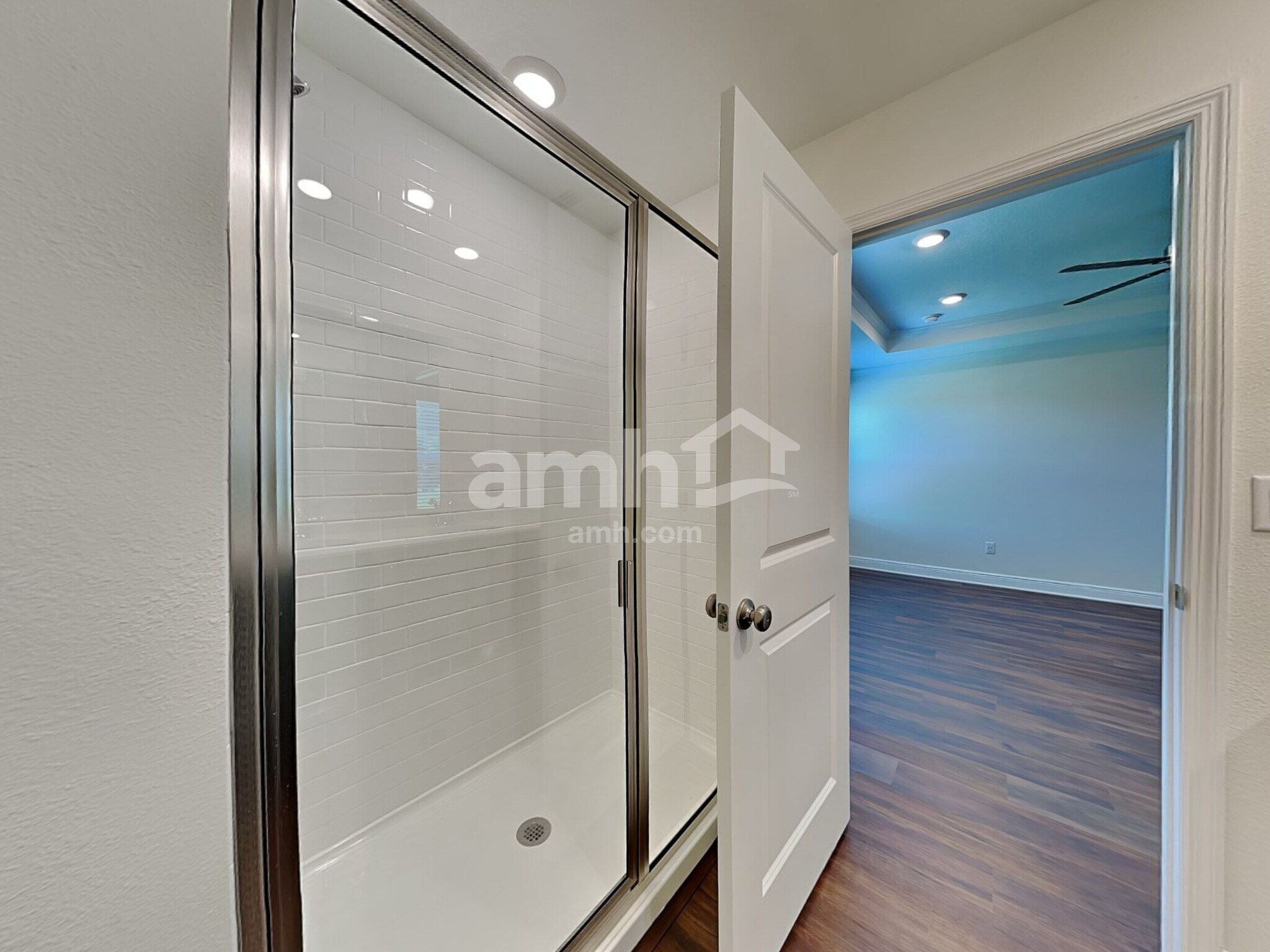 Building Photo - 27280 St Andrews Ave