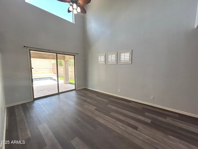 Building Photo - 4338 W Heyerdahl Dr