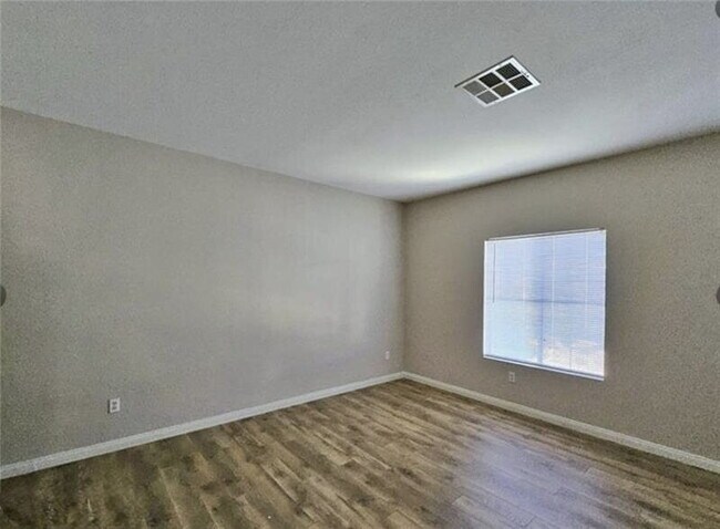 Building Photo - GATED SUMMERLIN HOME | 5 BEDROOM + DOWNSTAIRS DEN | 3-CAR GARAGE