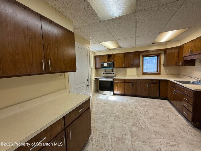 Building Photo - 1706 Prospect Ave