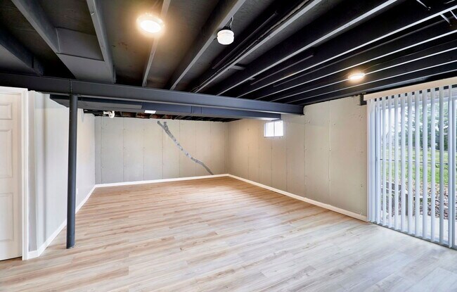 Building Photo - 7006 Shelton Ct