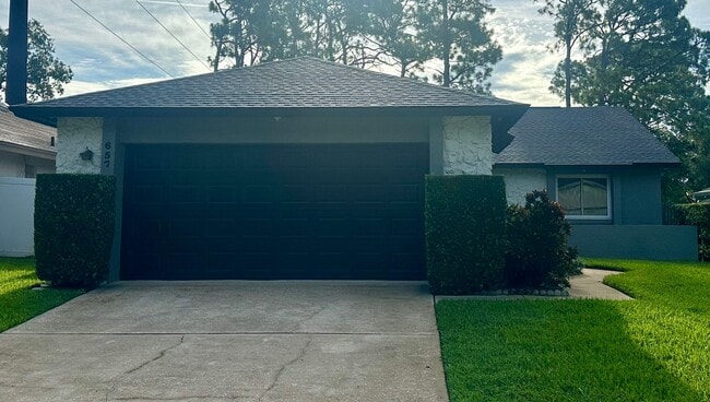 Primary Photo - 3 Bedroom Home in Altamonte Springs!