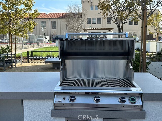 Building Photo - 665 E Foothill Blvd