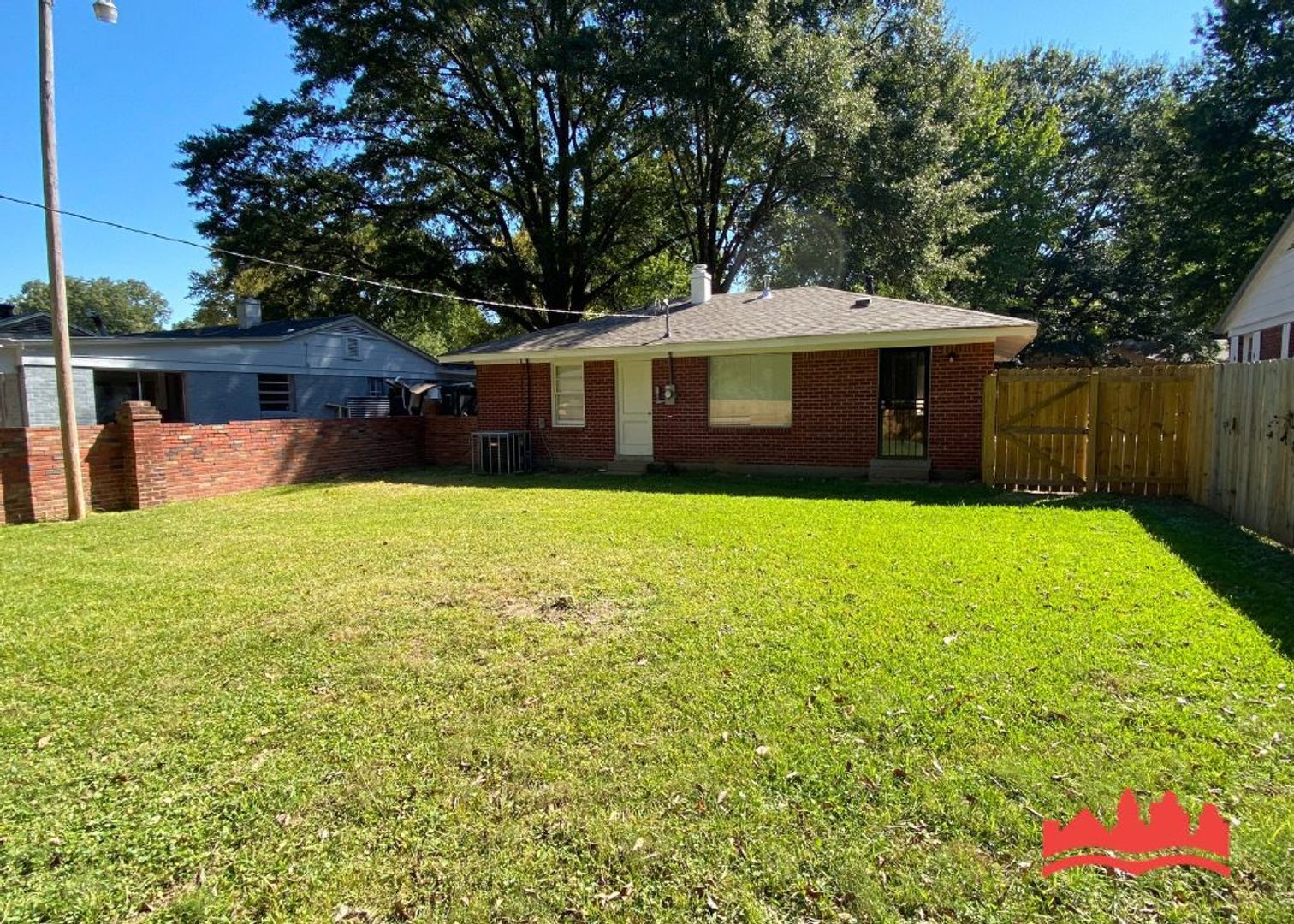 Building Photo - 1727 Mary Dr
