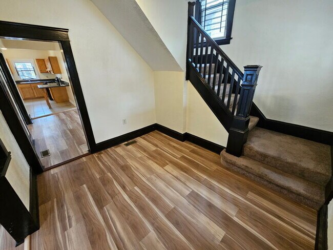 Building Photo - 876 E 149th St