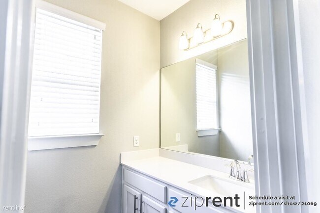 Building Photo - 3 br, 2.5 bath House - 5919 Rubicon Run, A...