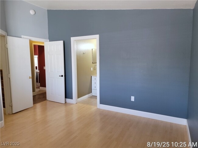 Building Photo - 5250 Panguitch Dr