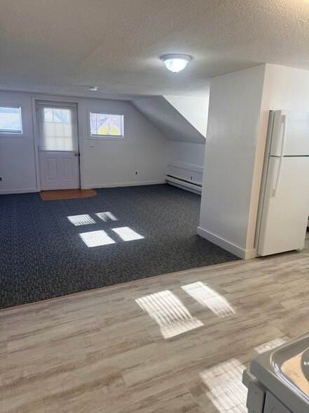 Living Room - 25 Jordan St