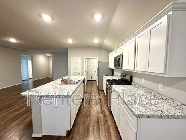 Building Photo - 2107 S Amarillo Dr
