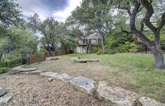 Building Photo - 6203 Spicebrush Cove